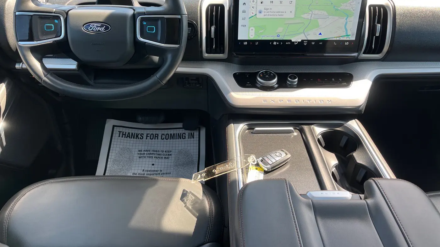 2025 Ford Expedition Active
