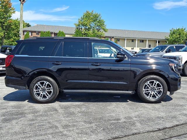 2025 Ford Expedition - $54,900
