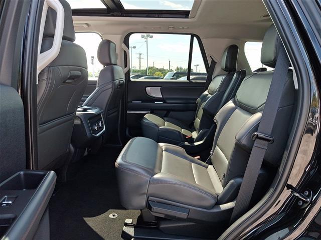 2025 Ford Expedition - $54,900