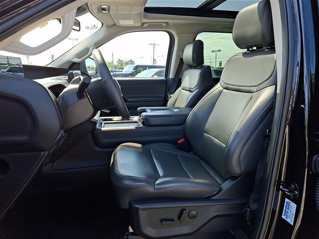 2025 Ford Expedition - $54,900