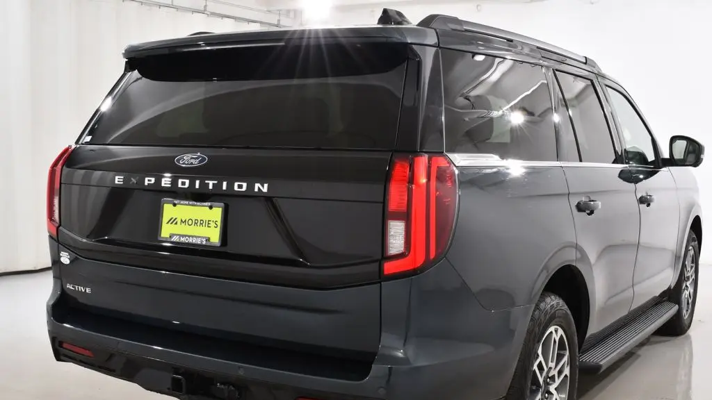 2025 Ford Expedition Active