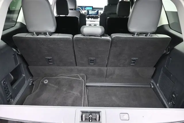 2026 Ford Expedition - $60,295