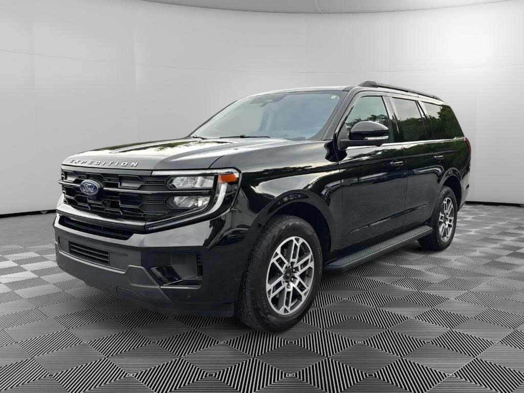 2025 Ford Expedition - $52,495
