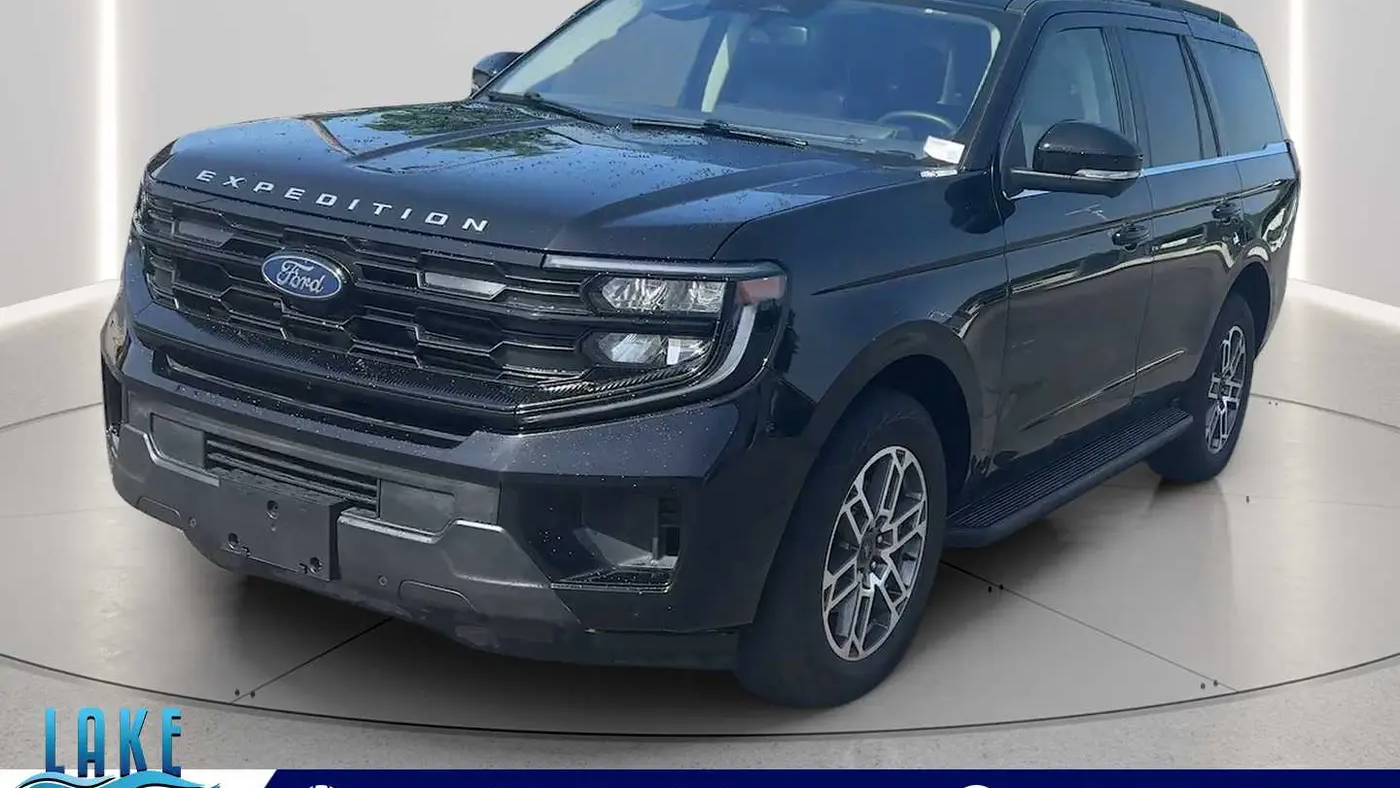 2025 Ford Expedition Active