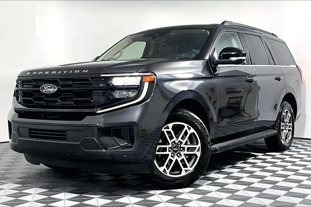 2025 Ford Expedition - $60,941
