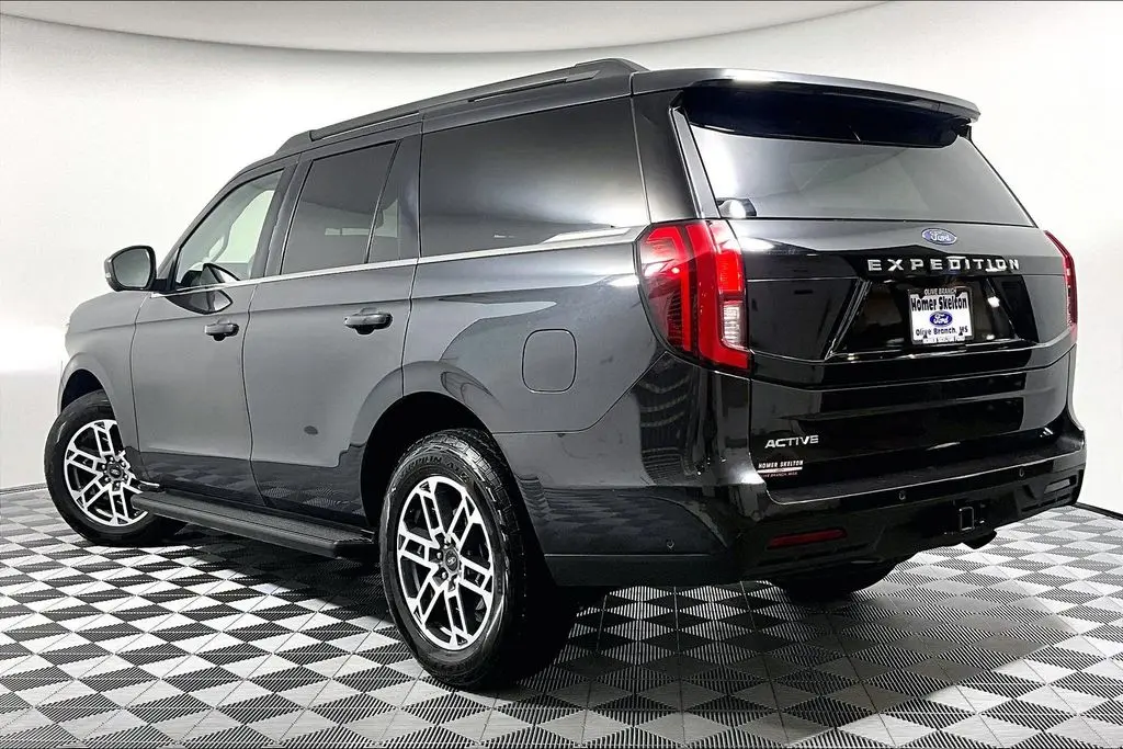 2025 Ford Expedition - $60,941