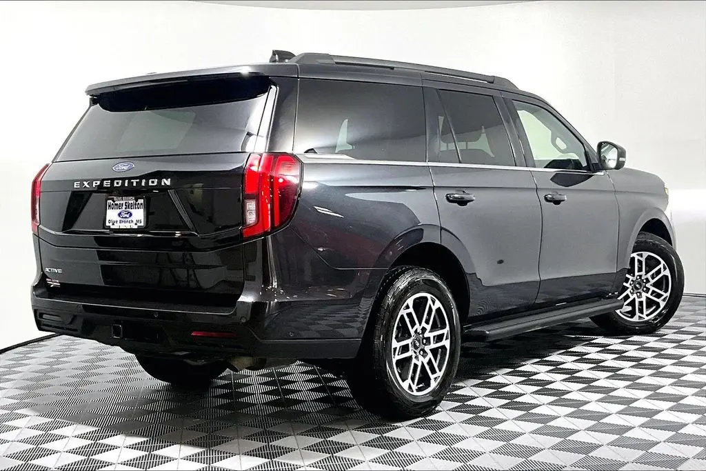 2025 Ford Expedition - $60,941
