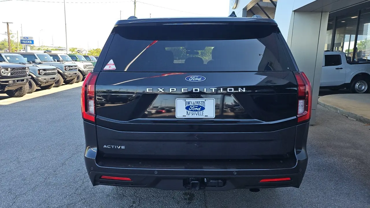 2025 Ford Expedition Active