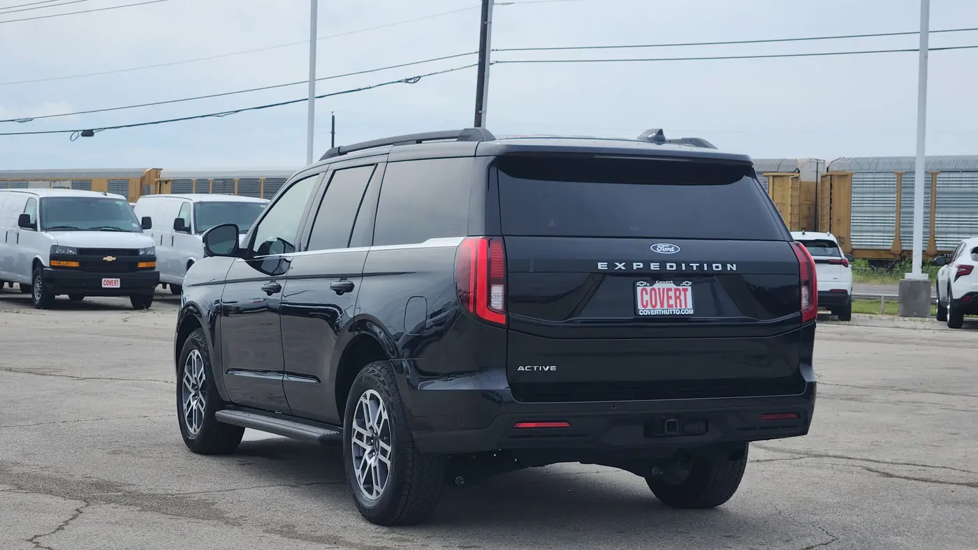 2025 Ford Expedition Active