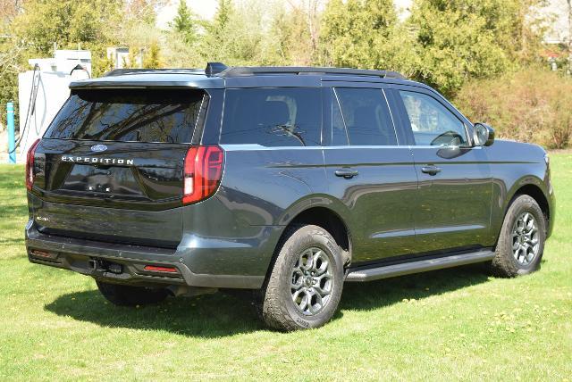 2025 Ford Expedition - $53,990