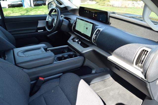 2025 Ford Expedition - $53,990