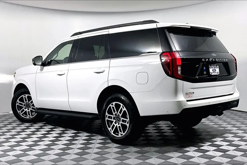 2025 Ford Expedition - $59,941