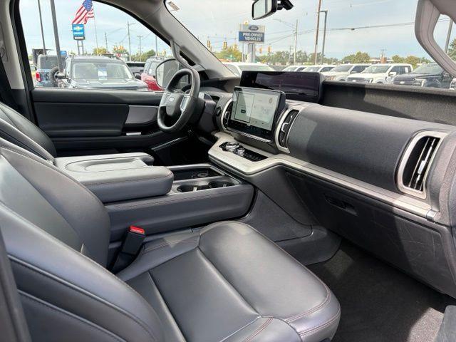 2025 Ford Expedition - $54,997