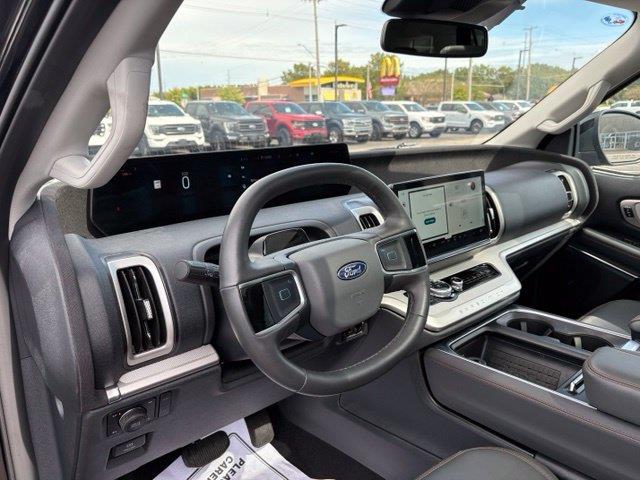 2025 Ford Expedition - $54,997