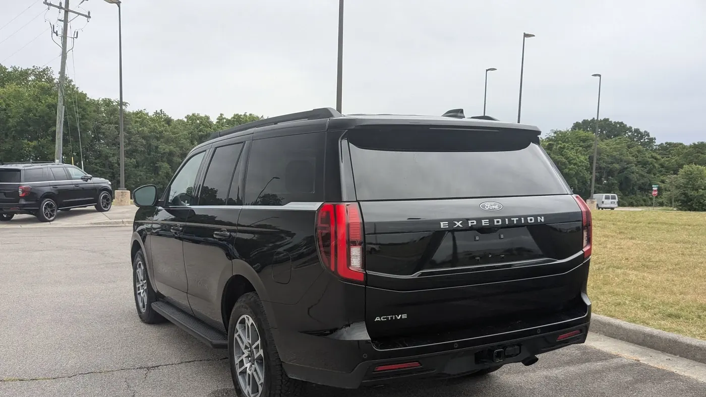 2025 Ford Expedition Active