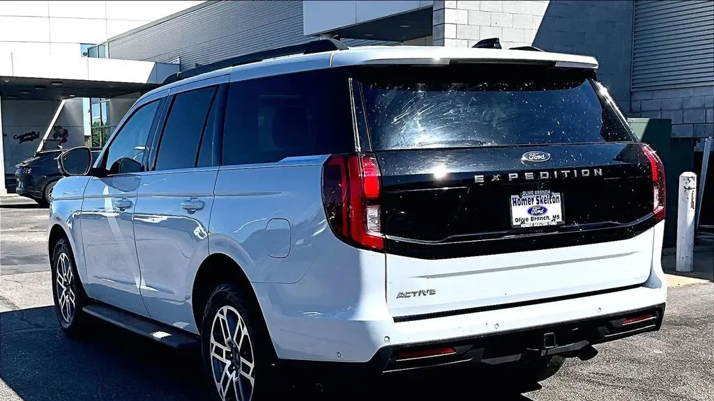 2025 Ford Expedition Active