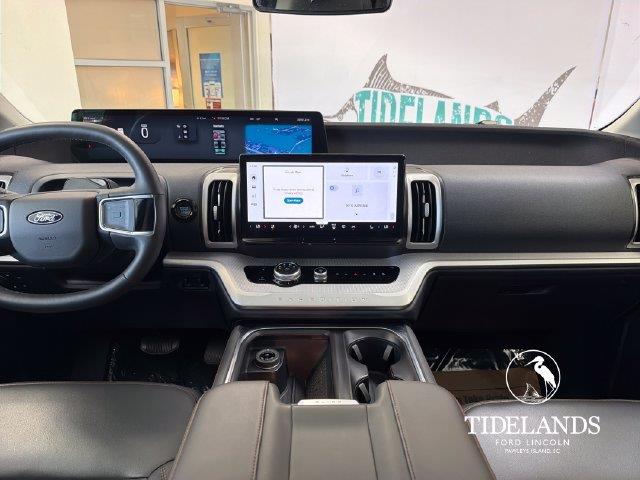 2025 Ford Expedition - $58,400