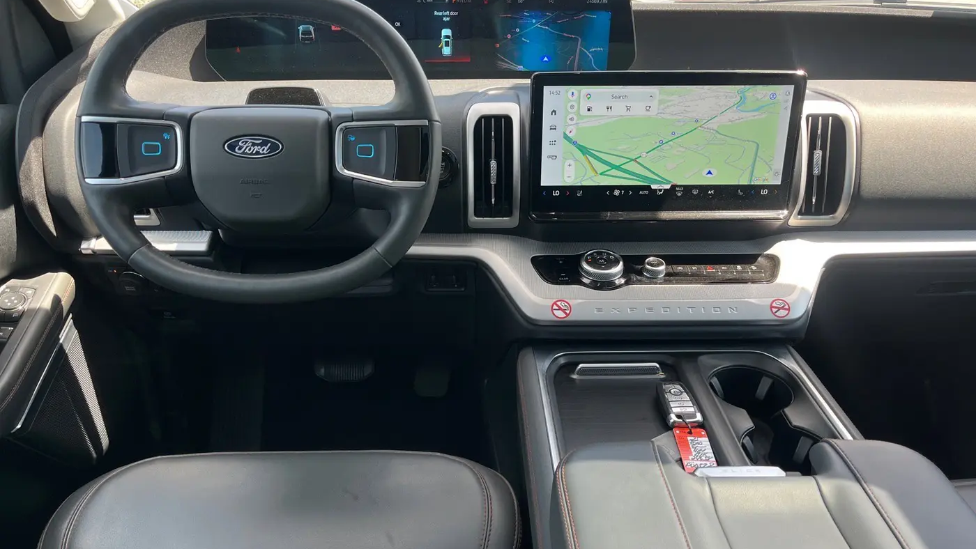 2025 Ford Expedition Active