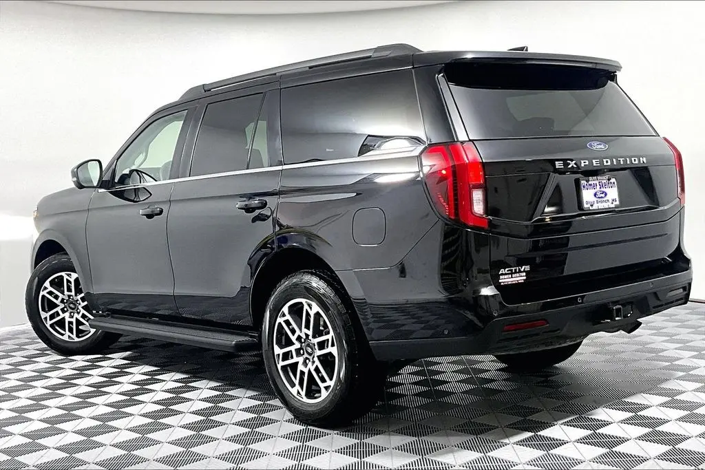 2025 Ford Expedition - $59,941