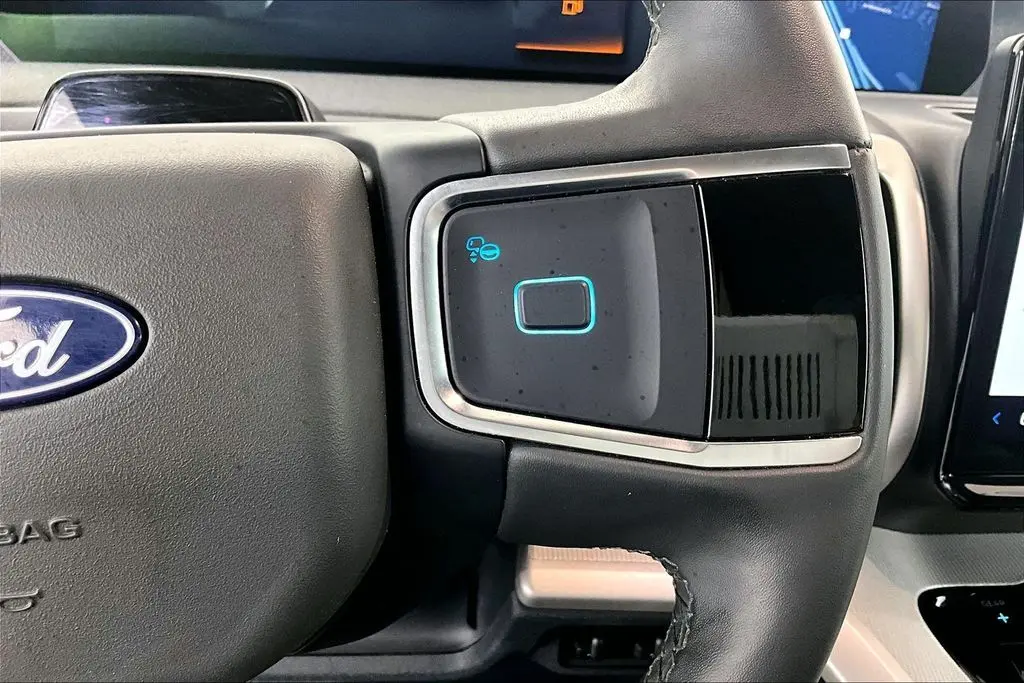 2025 Ford Expedition - $59,941