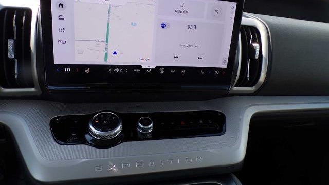 2025 Ford Expedition Active