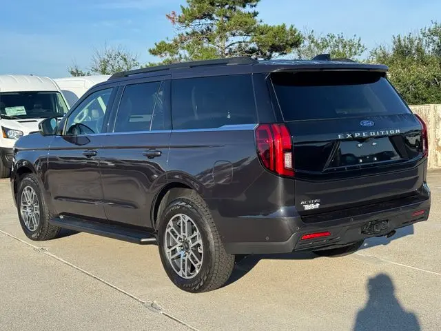 2025 Ford Expedition - $52,501