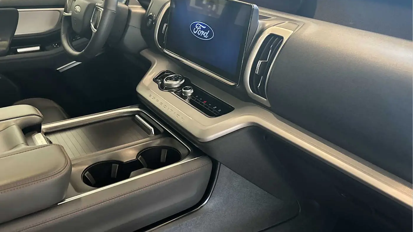 2025 Ford Expedition Active