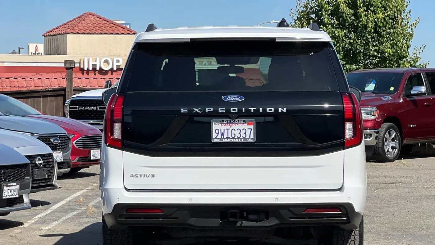 2025 Ford Expedition Active