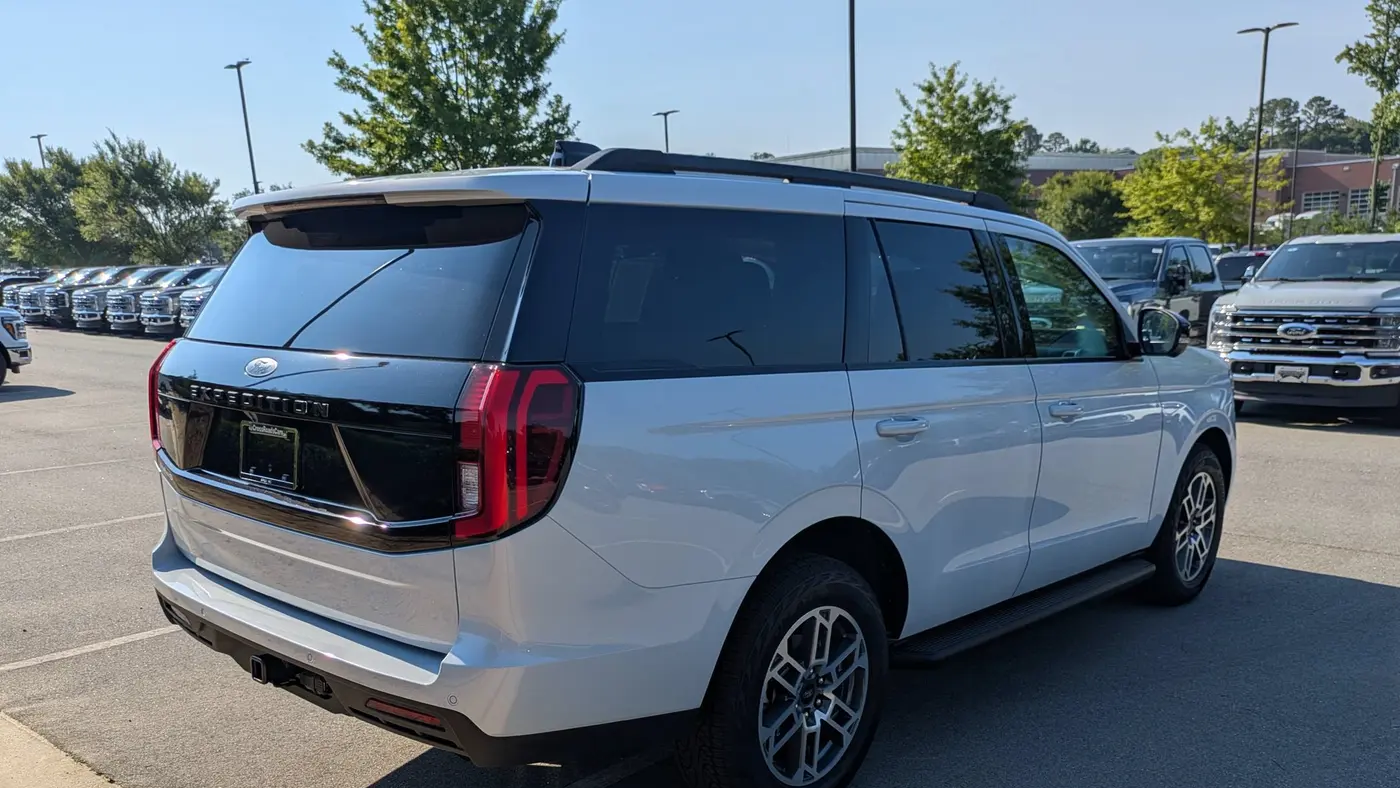 2026 Ford Expedition Active