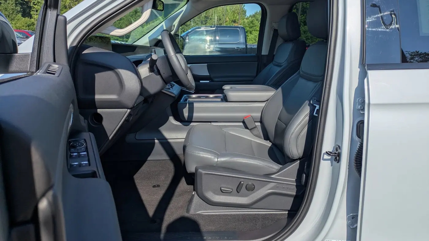 2026 Ford Expedition Active