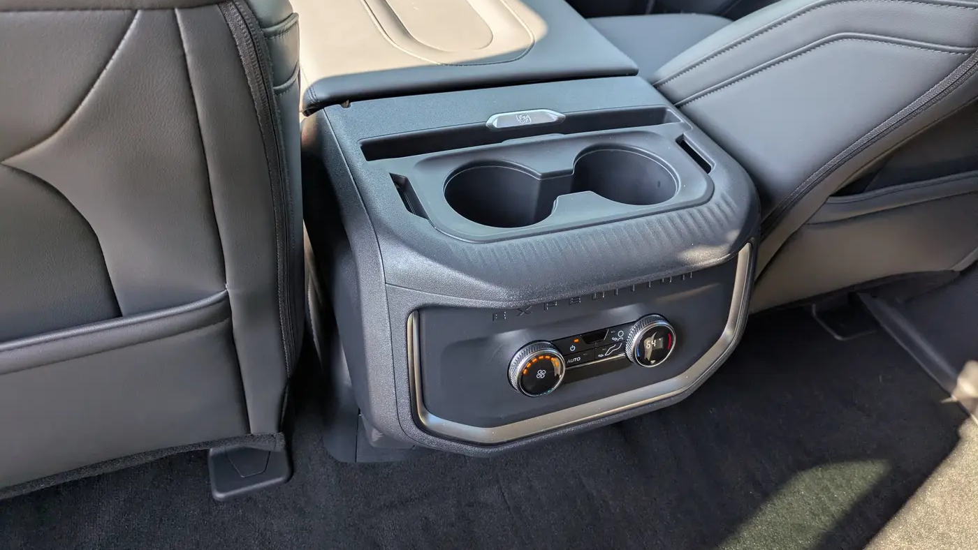 2026 Ford Expedition Active