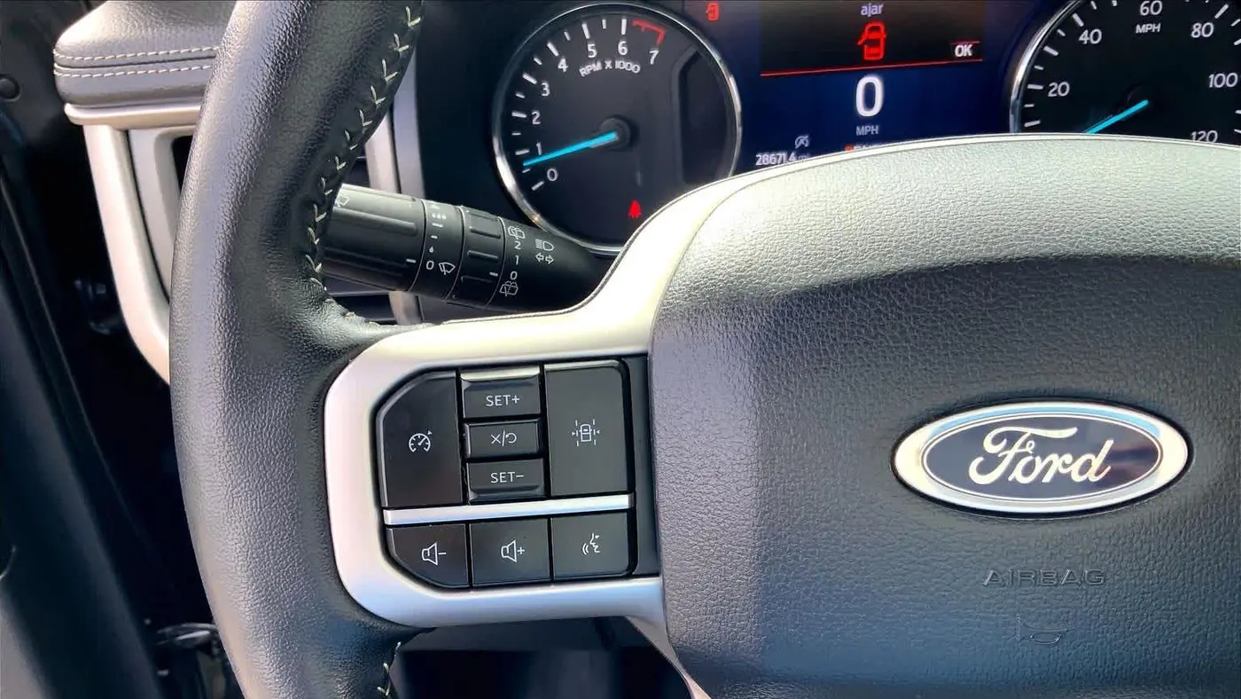 2024 Ford Expedition XLT