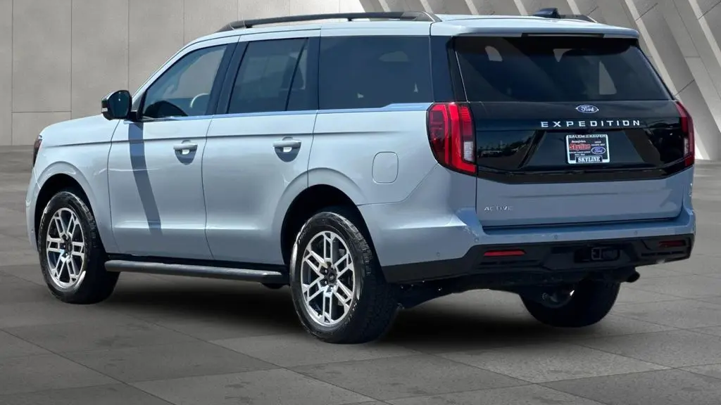 2025 Ford Expedition Active