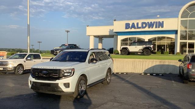 2025 Ford Expedition Active