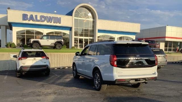2025 Ford Expedition Active
