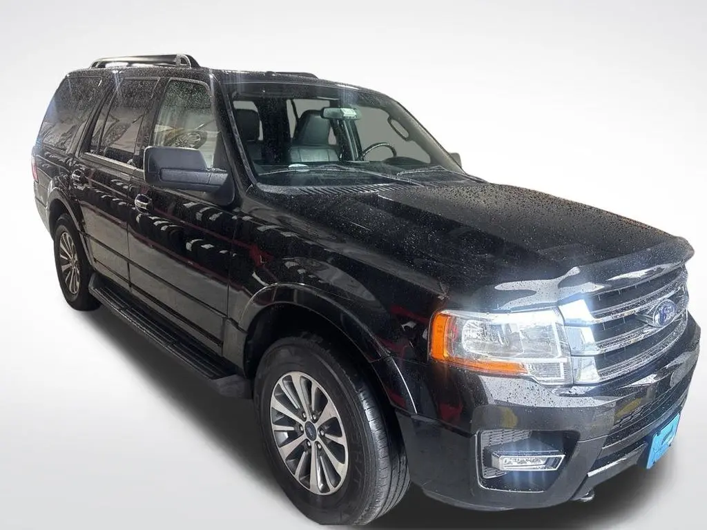 2017 Ford Expedition - $16,905