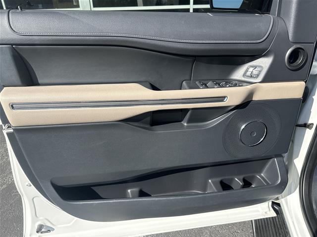2022 Ford Expedition - $34,998