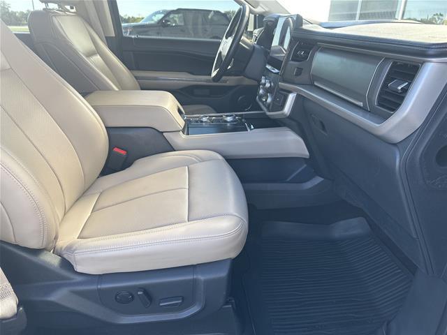 2022 Ford Expedition - $34,998