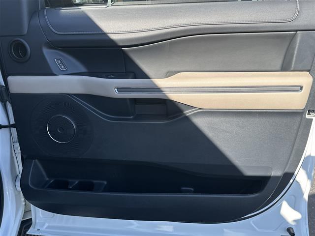 2022 Ford Expedition - $34,998