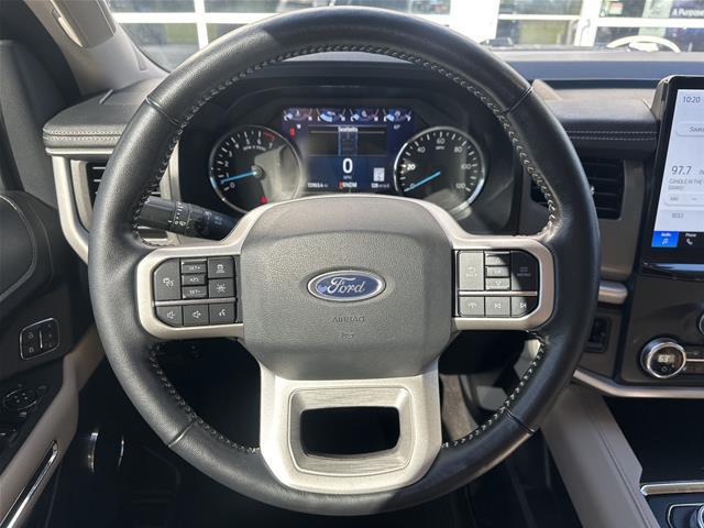 2022 Ford Expedition - $34,998
