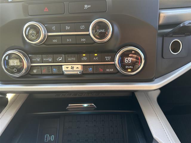 2022 Ford Expedition - $34,998