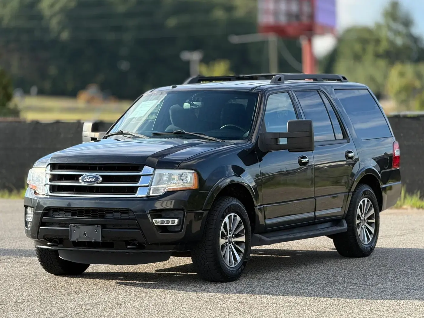 2015 Ford Expedition - $8,950