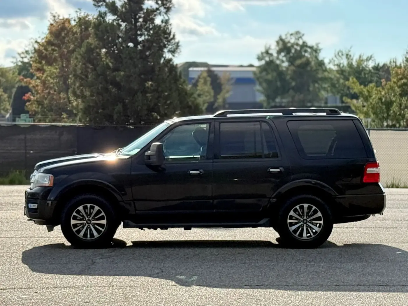 2015 Ford Expedition - $8,950
