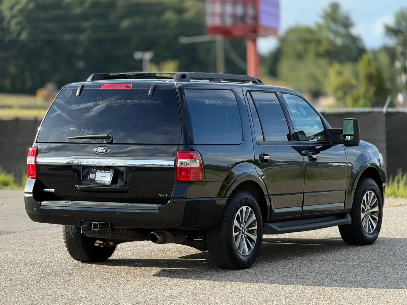 2015 Ford Expedition - $8,950