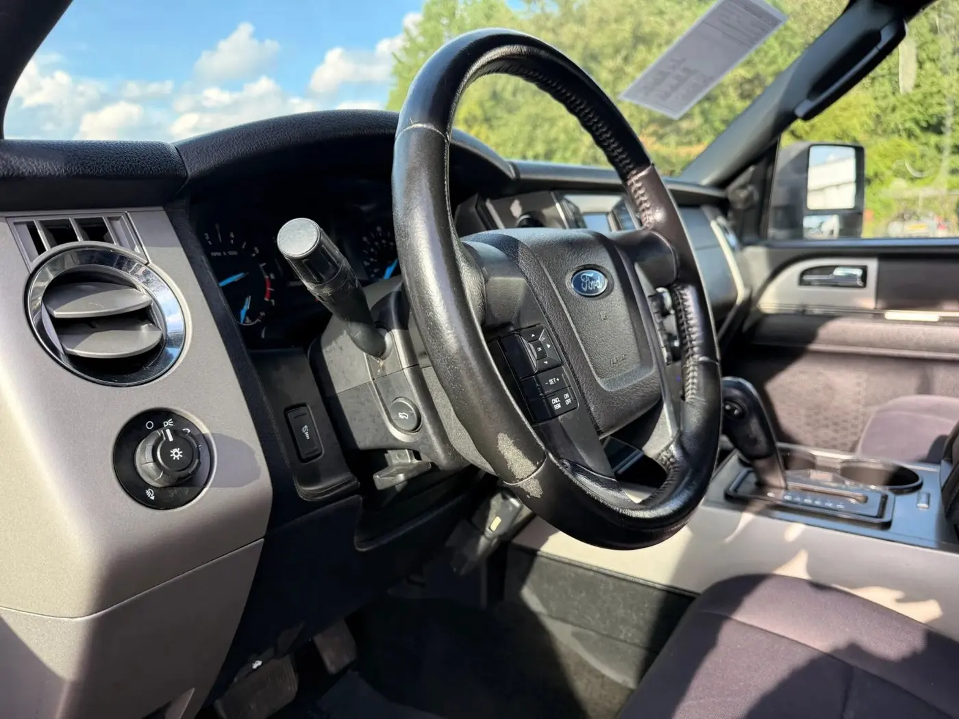 2015 Ford Expedition - $8,950