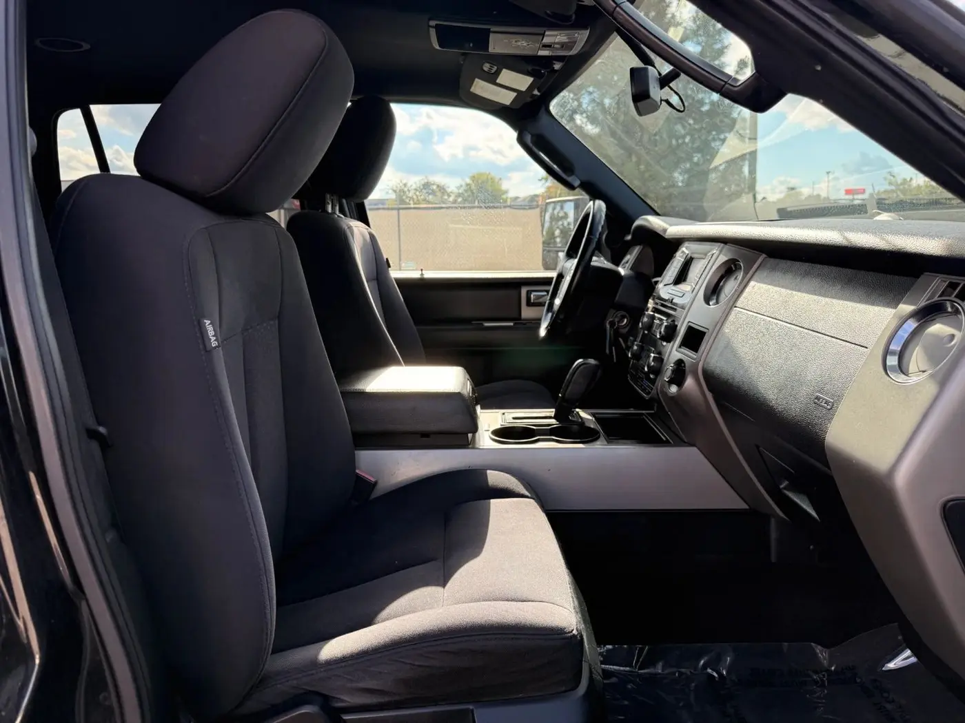 2015 Ford Expedition - $8,950