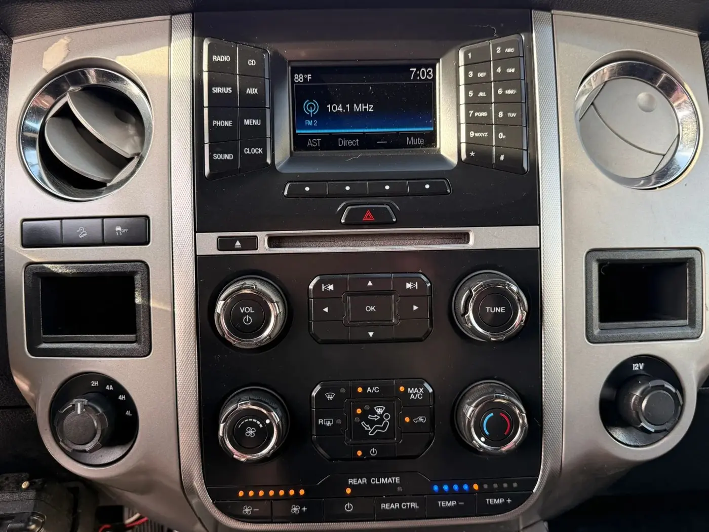 2015 Ford Expedition - $8,950