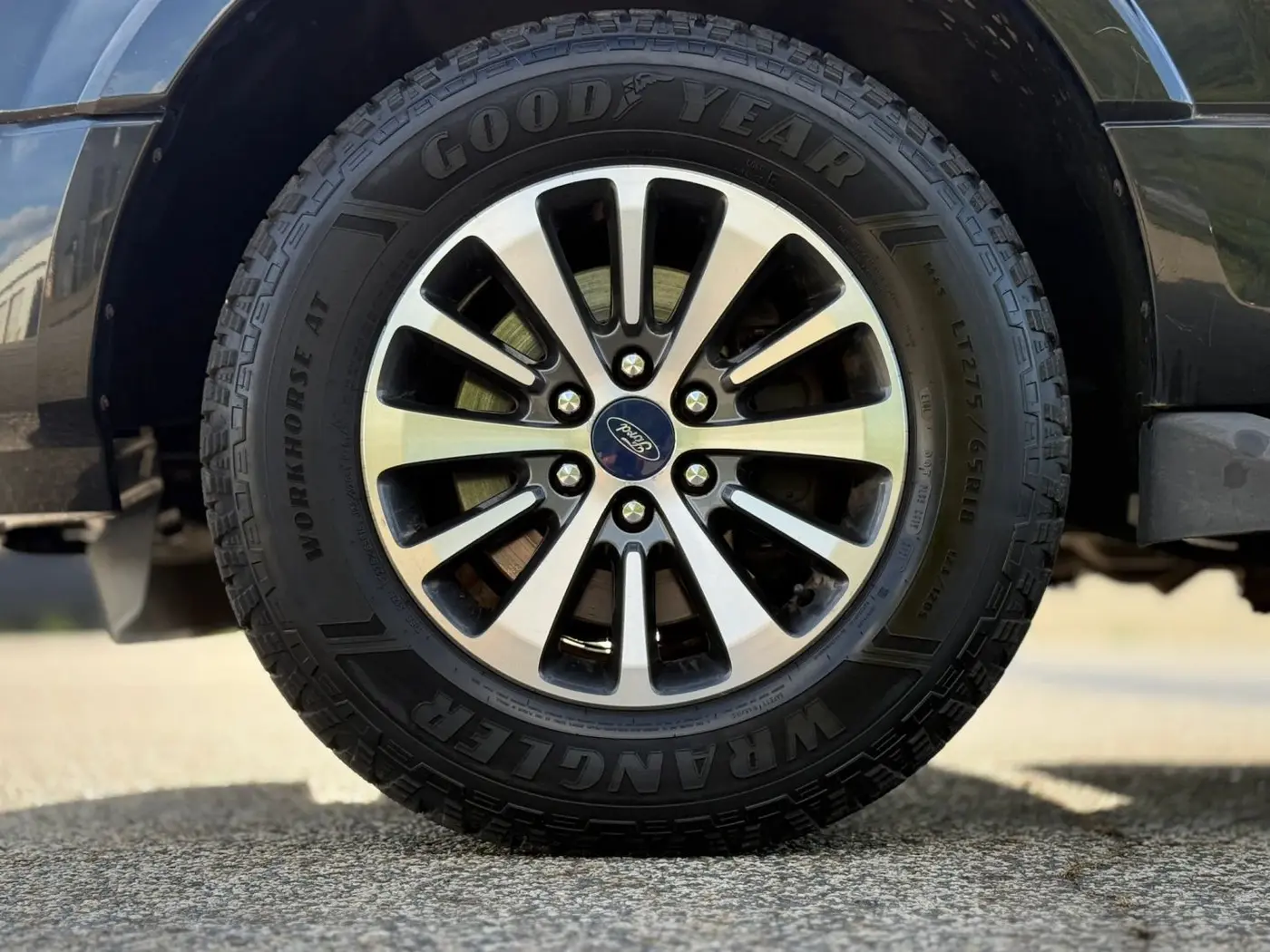 2015 Ford Expedition - $8,950