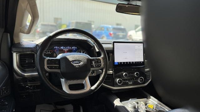 2022 Ford Expedition XLT