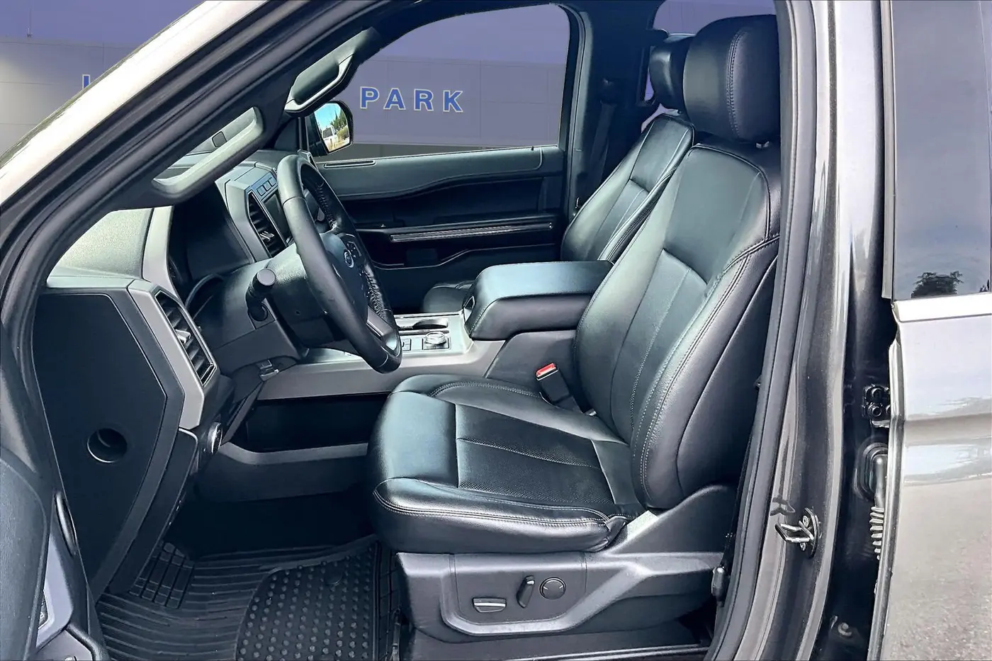 2020 Ford Expedition - $20,900
